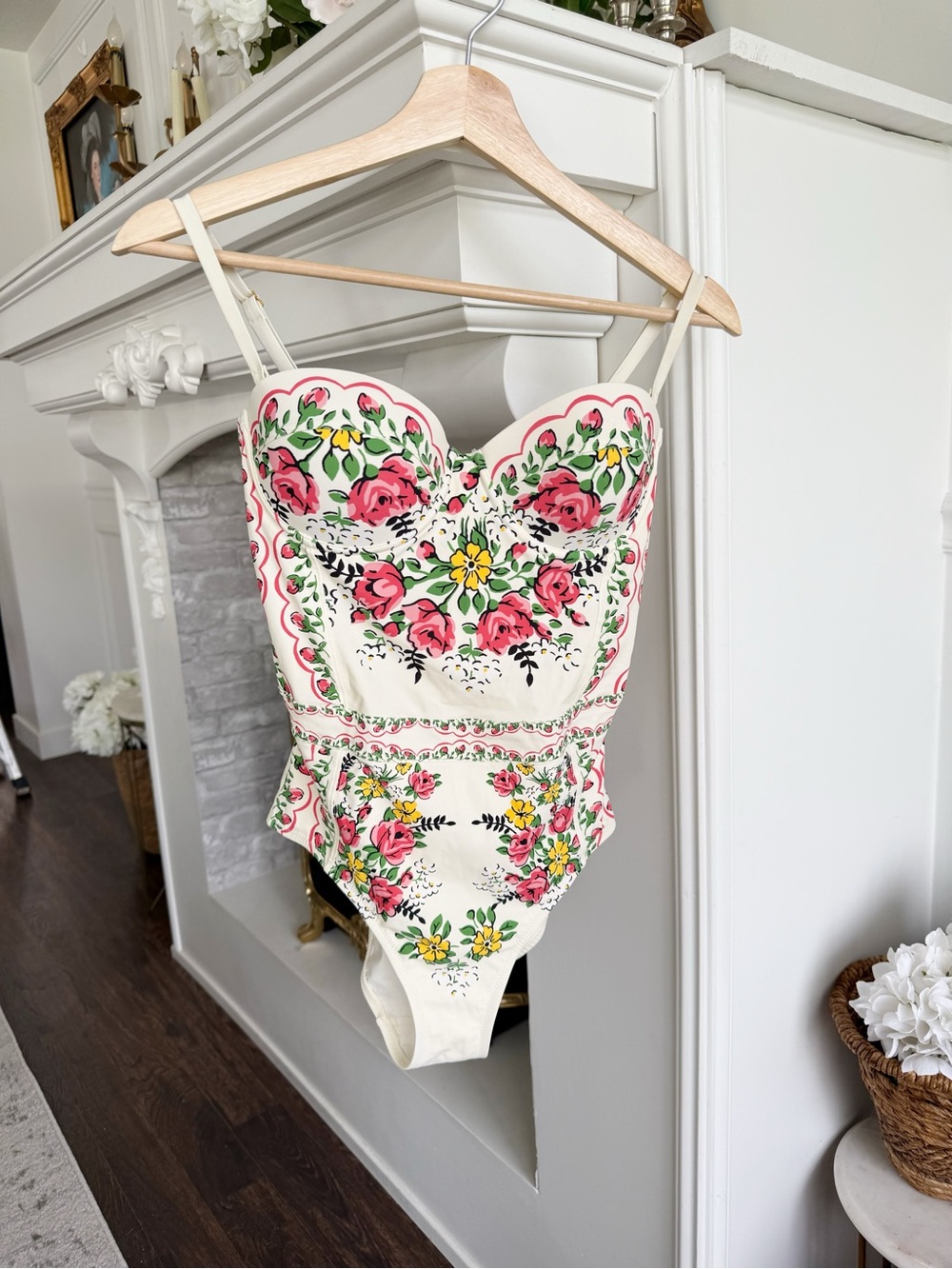Tory Burch lipsi floral one piece swimsuit, NWOT